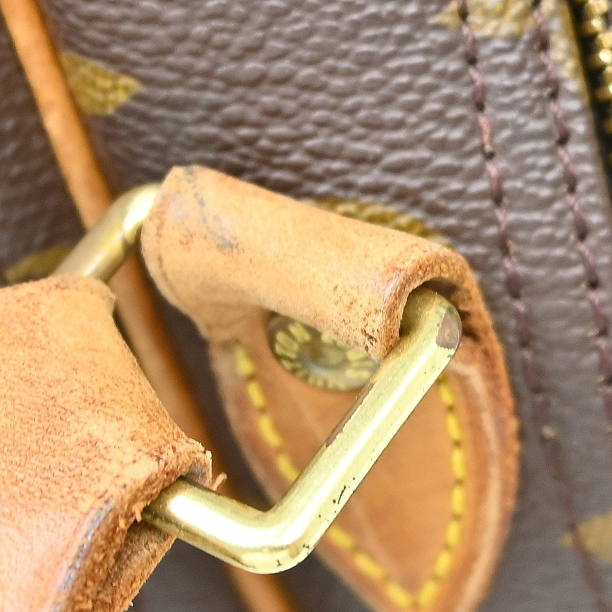 Louis Vuitton Reporter Monogram Canvas Brown Canvas Handbag (Pre-Owned)
