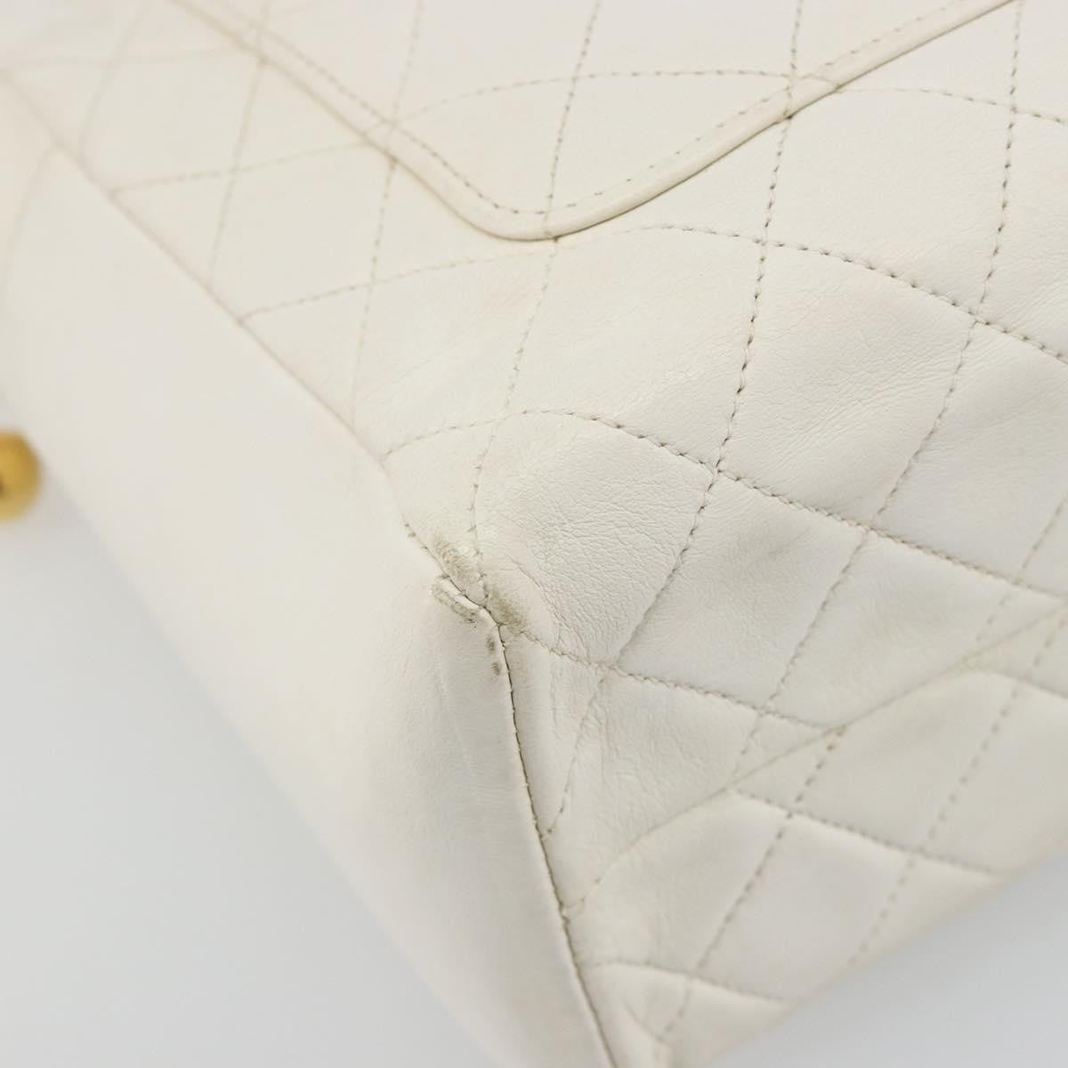 Chanel Cc Handbag Leather White Leather Handbag (Pre-Owned)