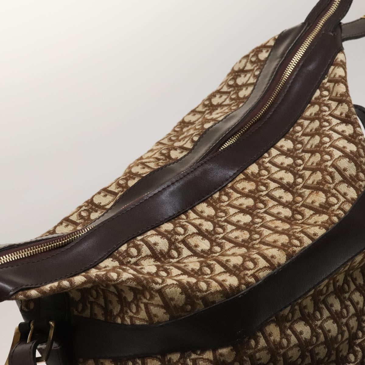 Christian Dior Vintage Trotter Street Chic Pocket Hobo Diorissimo Canvas Brown Canvas Shoulder Bag Bag (Pre-Owned)