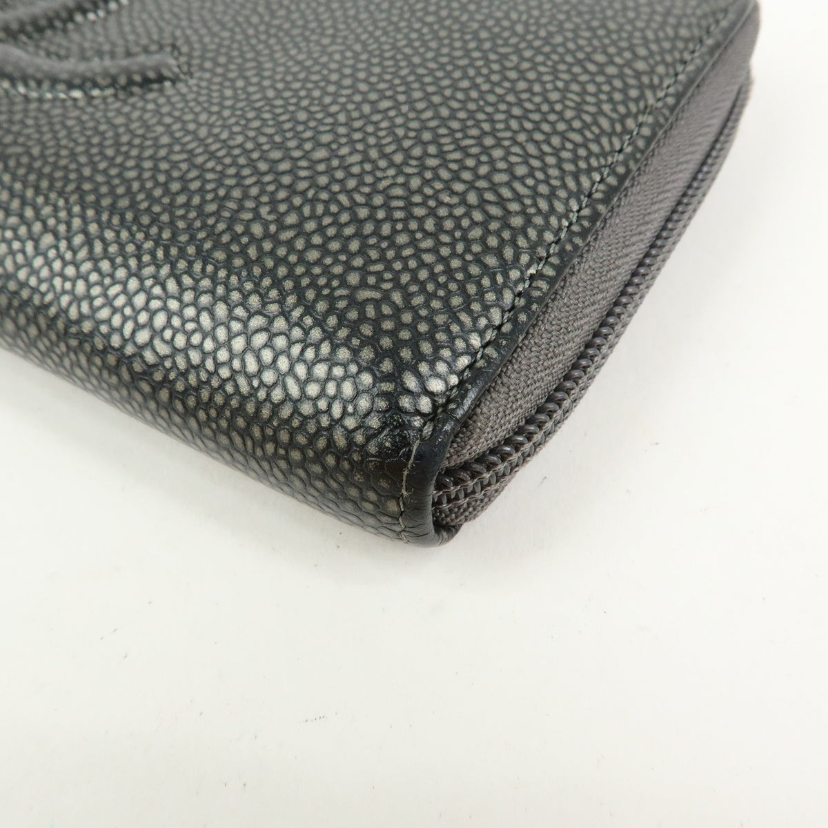 Chanel Vintage Timeless Zip Leather Metallic Crocodile_Skin Wallets Accessory (Pre-Owned)
