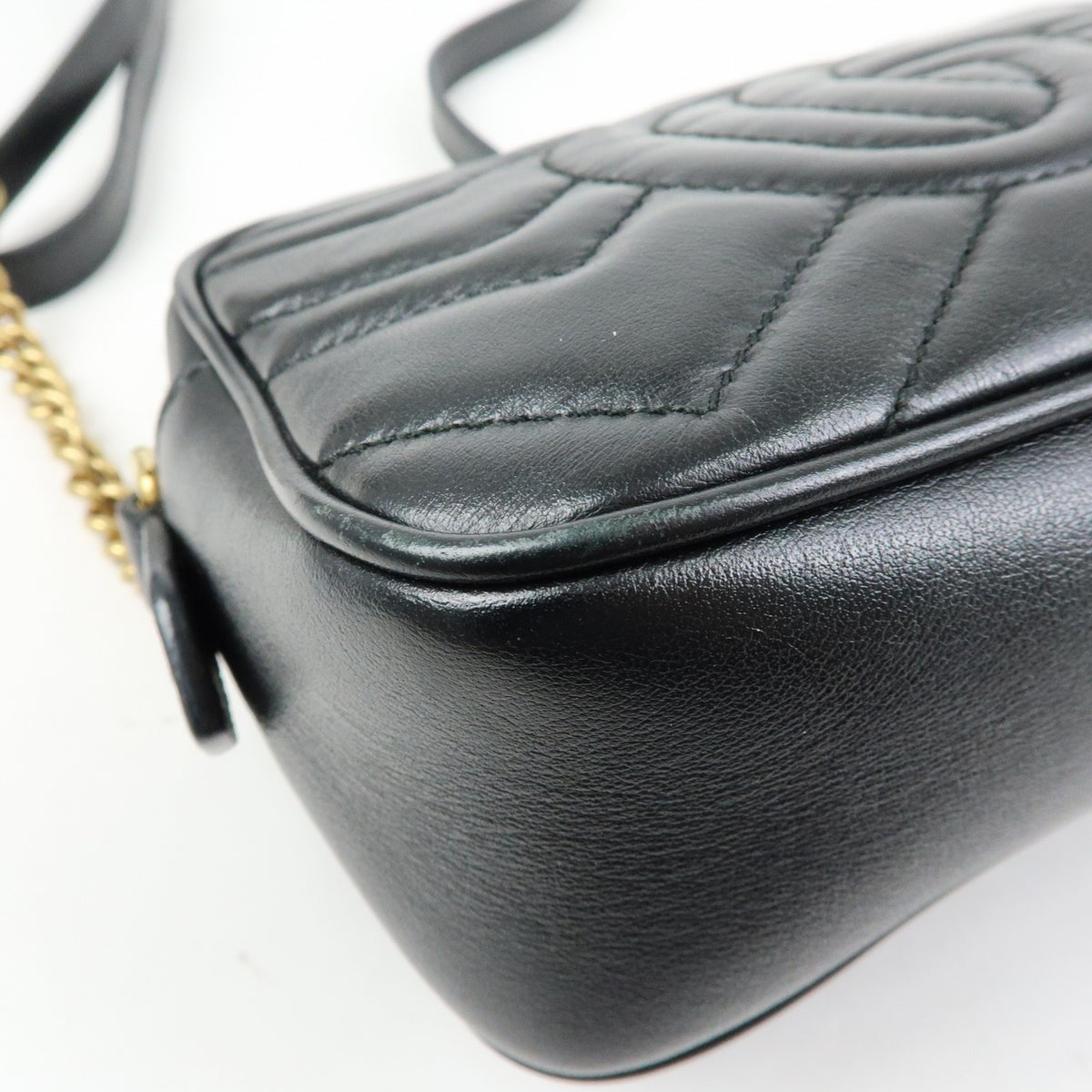 Gucci Gg Marmont Matelasse Patent Black Leather Shoulder Bag Bag (Pre-Owned)