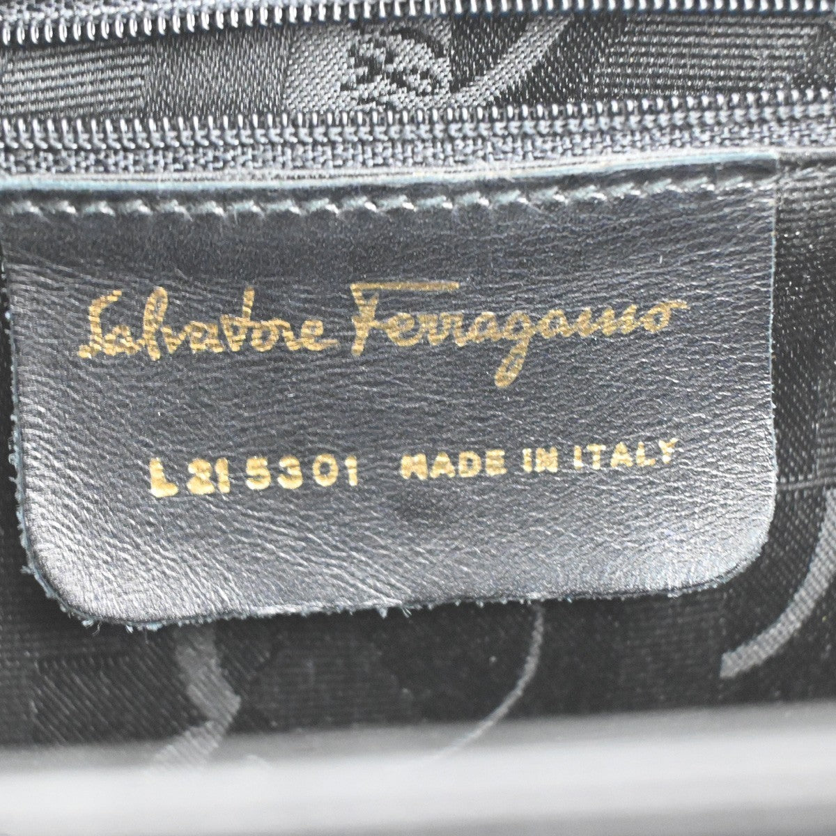 Salvatore Ferragamo Vala Leather Black Leather Handbag (Pre-Owned)