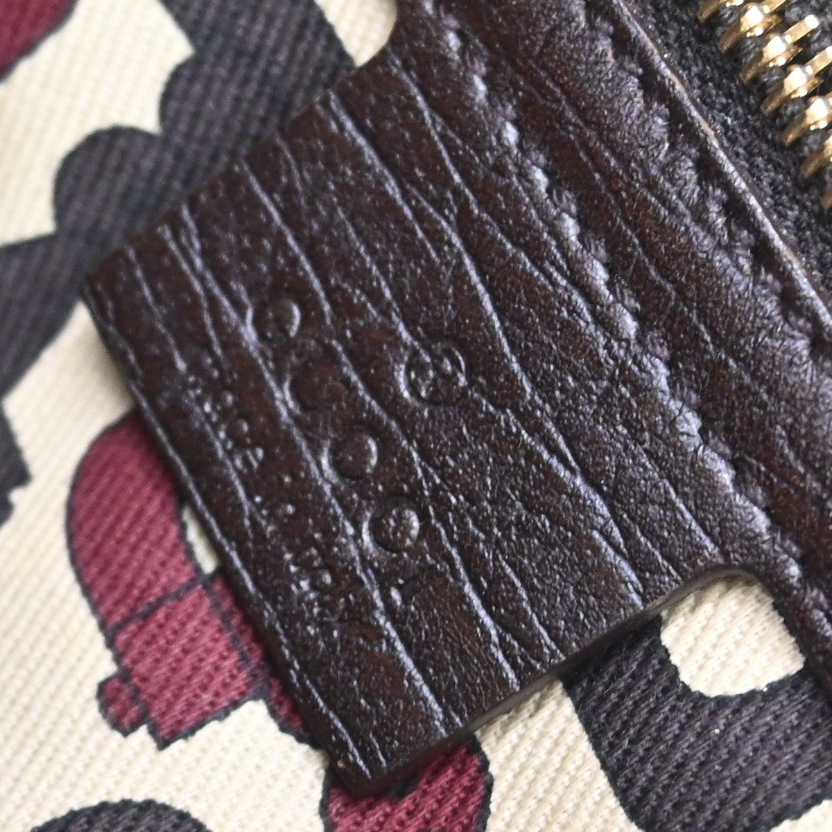 Gucci Jolicoeur Pochette Gg Canvas And Leather Beige Canvas Handbag (Pre-Owned)