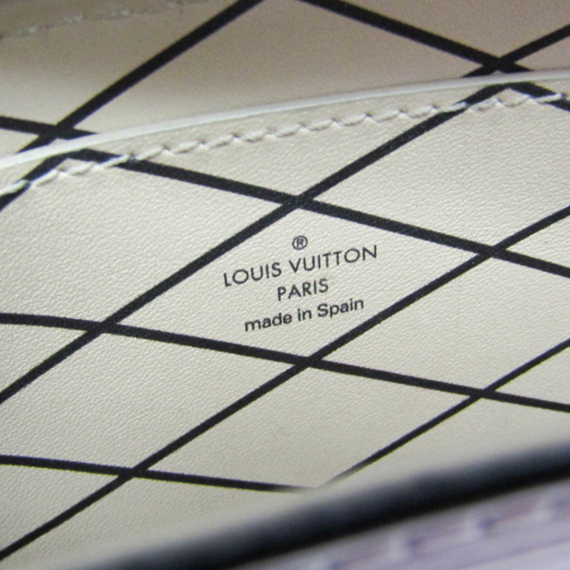 Louis Vuitton Vertical Trunk Pochette Epi Leather Black Leather Clutche & Pouche Bag (Pre-Owned)
