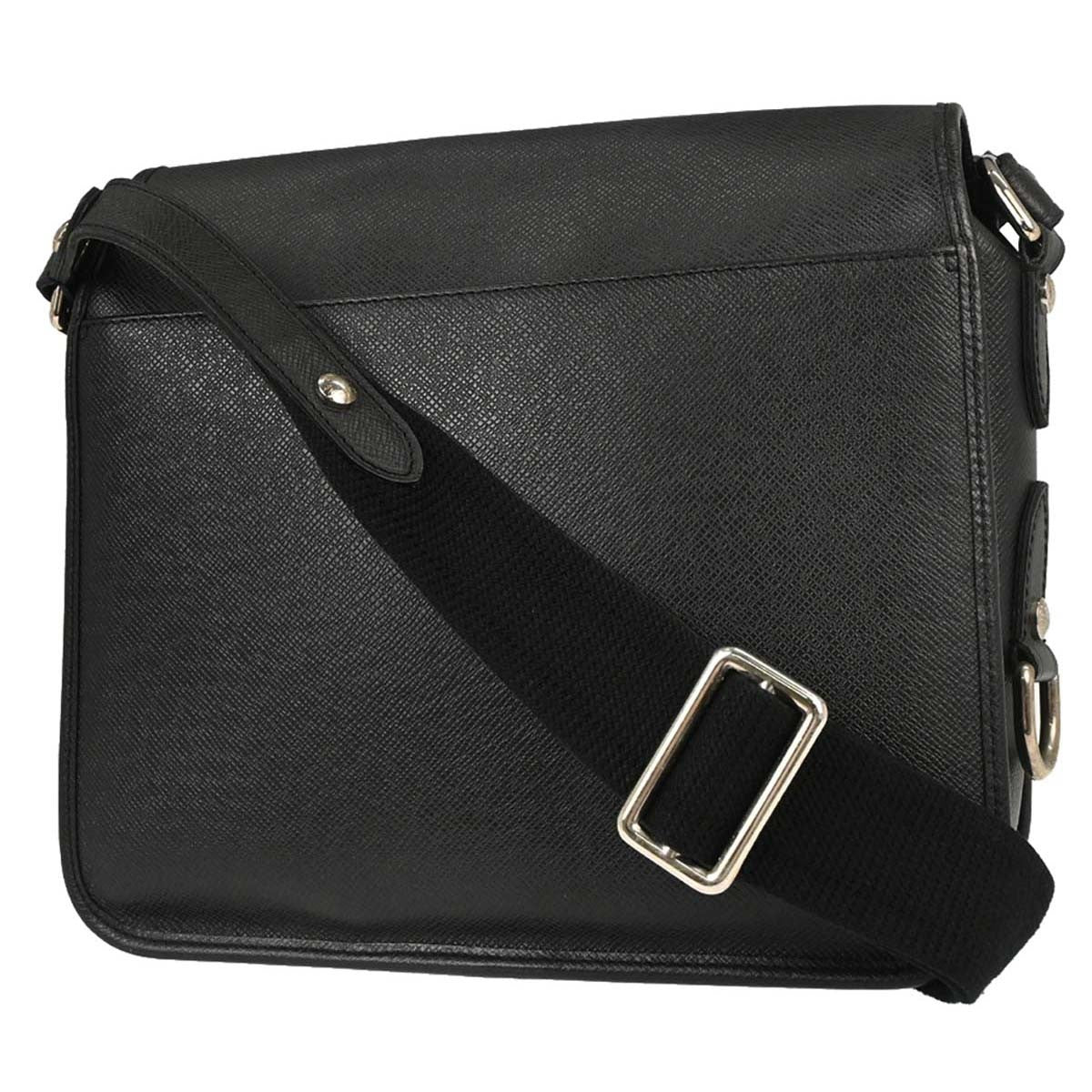Louis Vuitton Andrei Messenger Taiga Leather Black Leather Shoulder Bag Bag (Pre-Owned)
