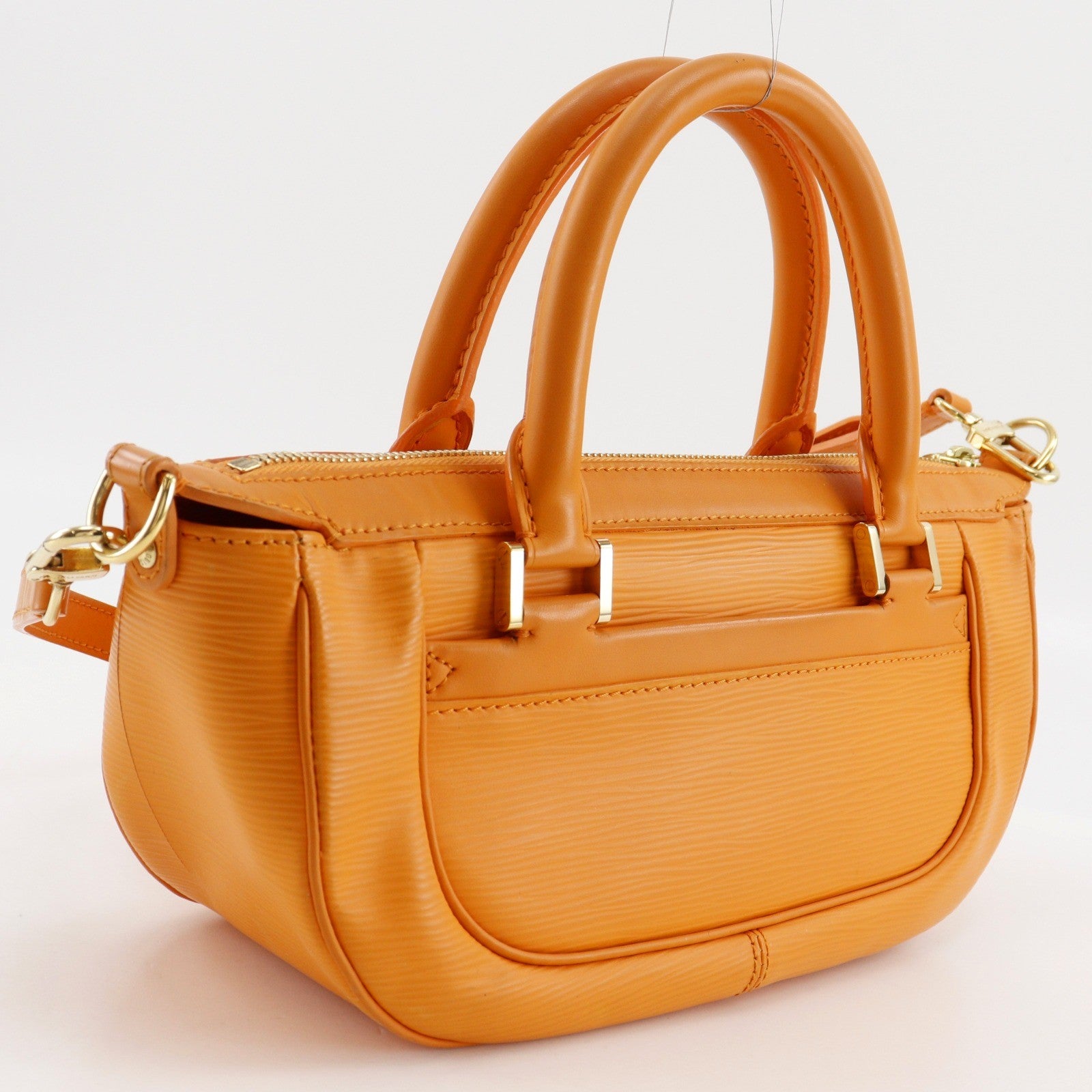 Louis Vuitton Dhanura Epi Leather Orange Leather Handbag (Pre-Owned)