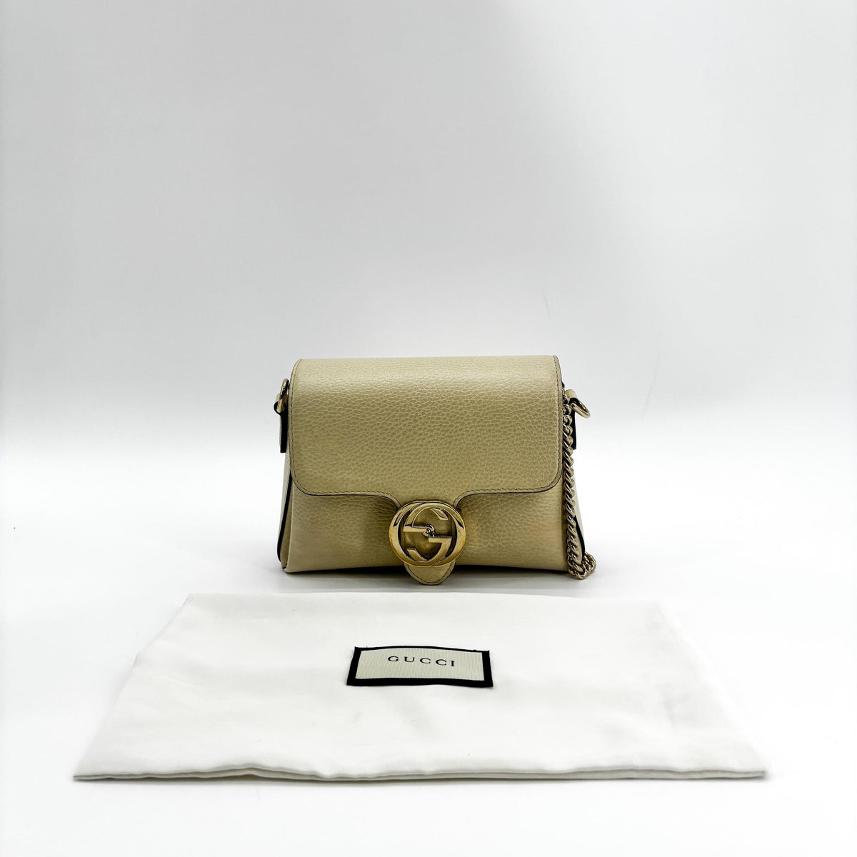 Gucci Interlocking Leather Beige Leather Shoulder Bag Bag (Pre-Owned)