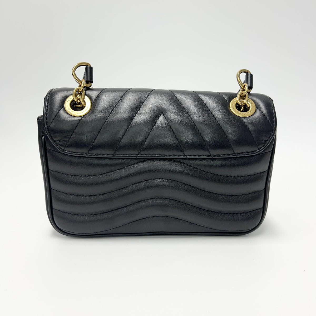 Louis Vuitton New Wave Chain Bag Nm Quilted Leather Black Leather Shoulder Bag Bag (Pre-Owned)