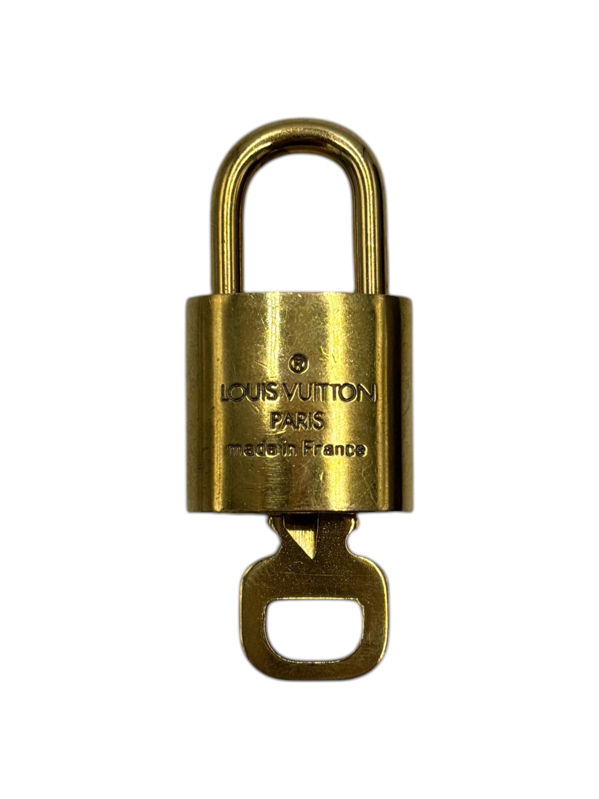 Louis Vuitton Padlock And Key Logo Cufflinks Metal Gold Metal Charms And Keychains Accessory (Pre-Owned)