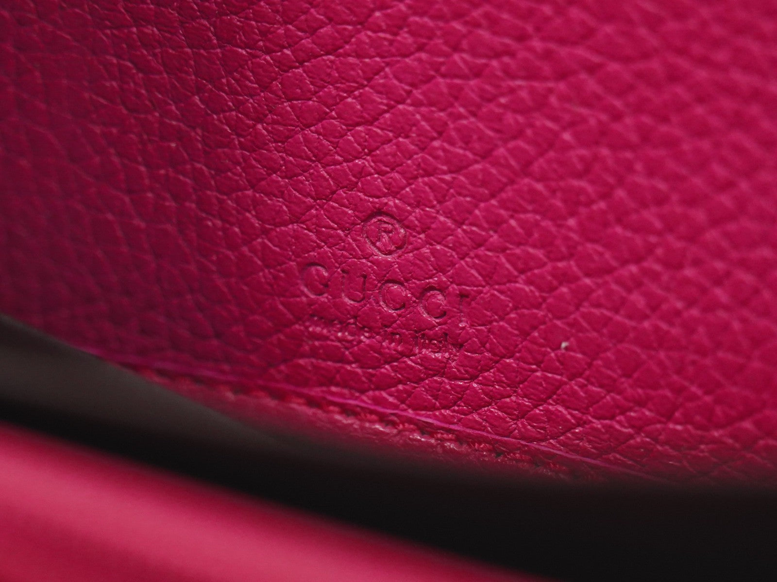 Gucci Vintage Logo Zip Around Leather Pink Leather Wallets Accessory (Pre-Owned)