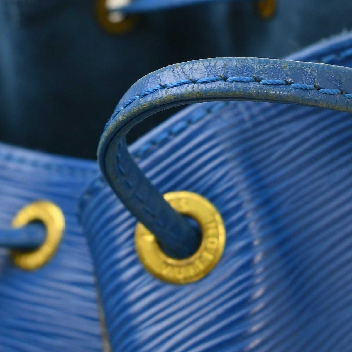Louis Vuitton Noe Handbag Epi Leather Blue Leather Shoulder Bag Bag (Pre-Owned)