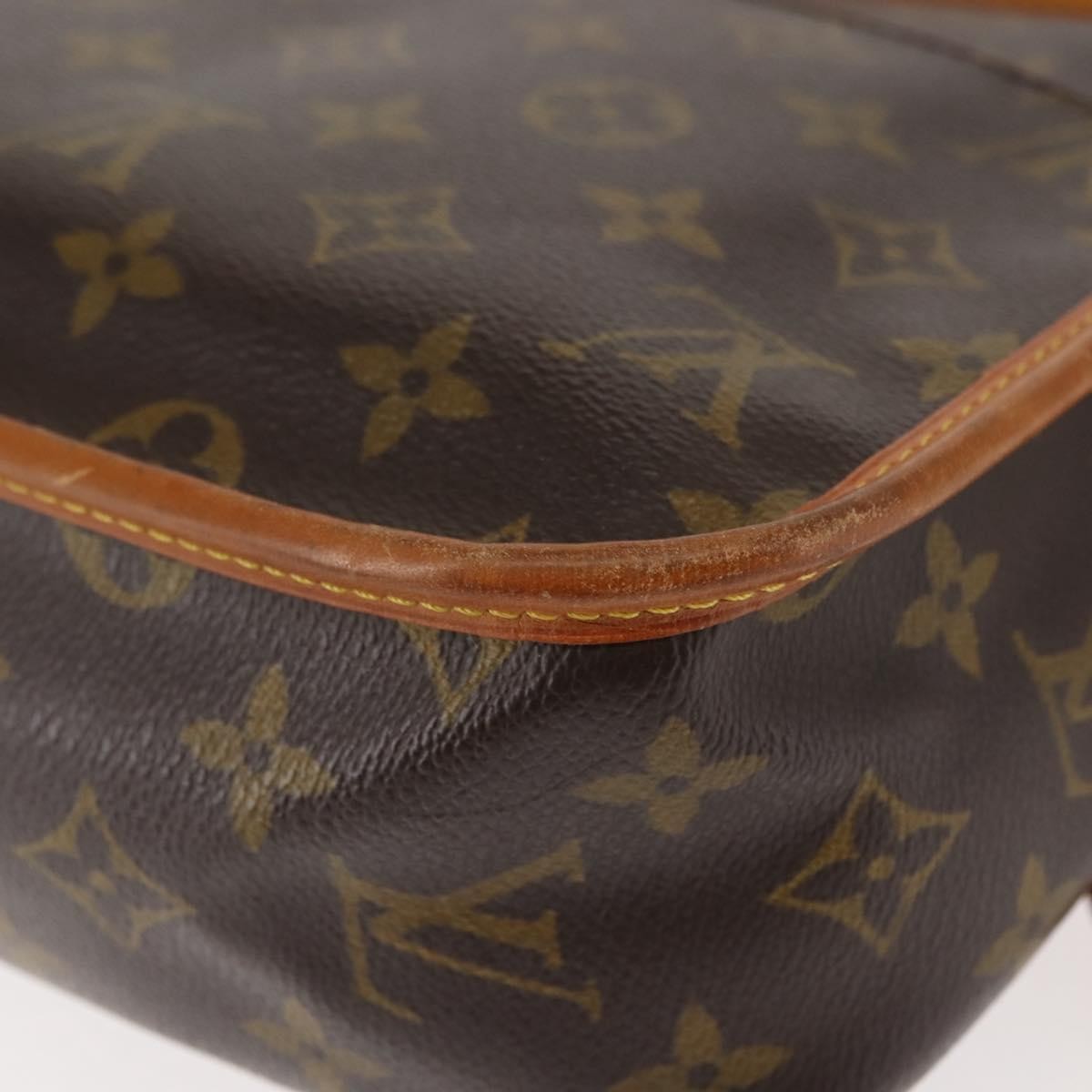 Louis Vuitton Sac Gibeciere Messenger Bag Monogram Canvas Brown Canvas Bag (Pre-Owned)