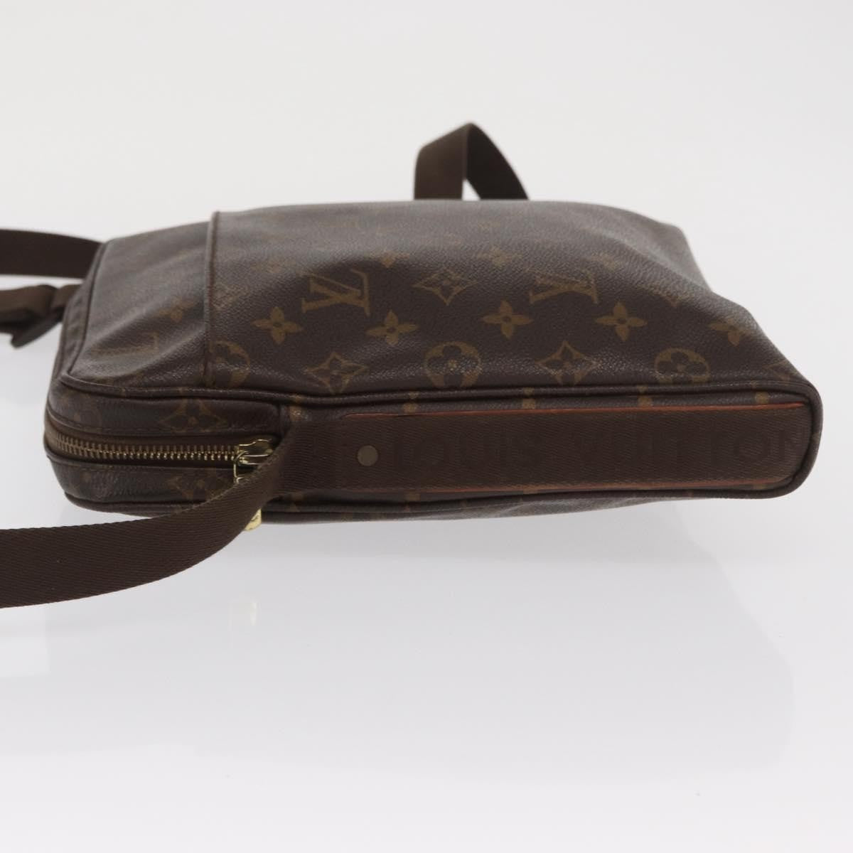 Louis Vuitton Trotteur Beaubourg Handbag Monogram Canvas Brown Canvas Shoulder Bag Bag (Pre-Owned)