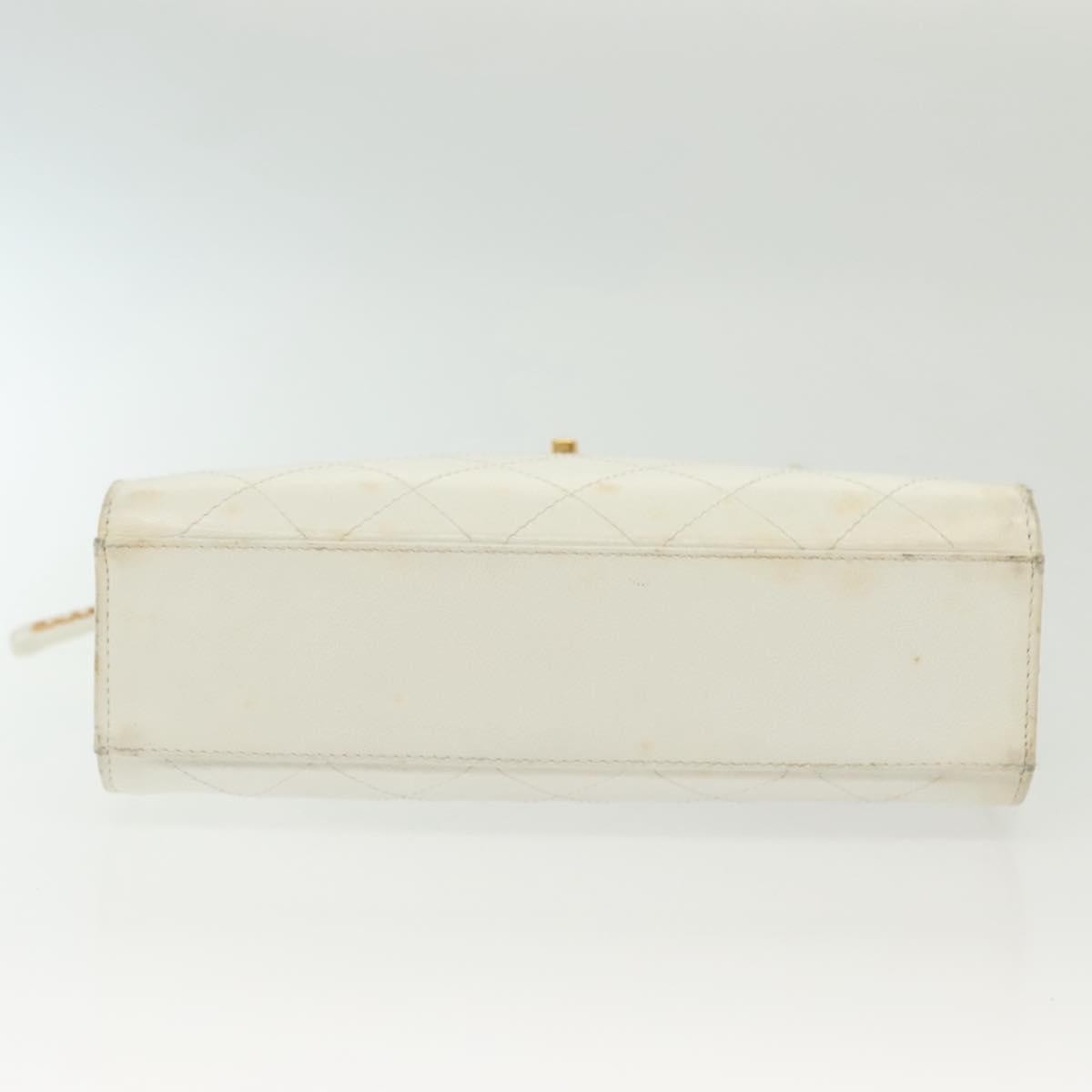 Chanel Cc Shoulder Bag Quilted Caviar White Leather Bag (Pre-Owned)