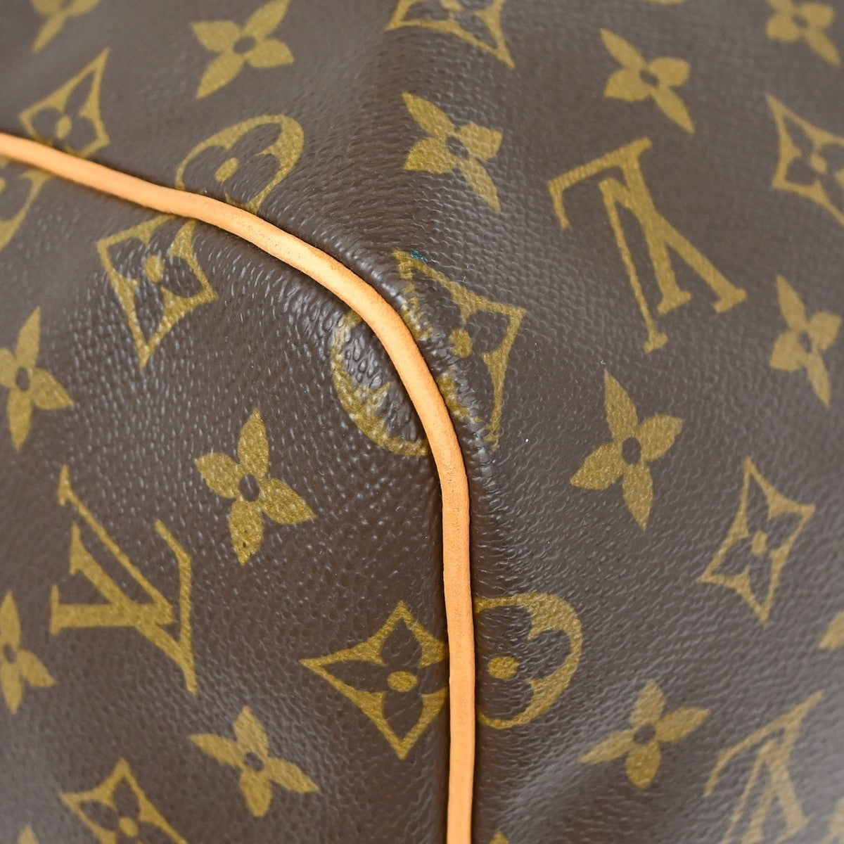 Louis Vuitton Keepall Bag Monogram Canvas Brown Canvas Travel Bag Bag (Pre-Owned)