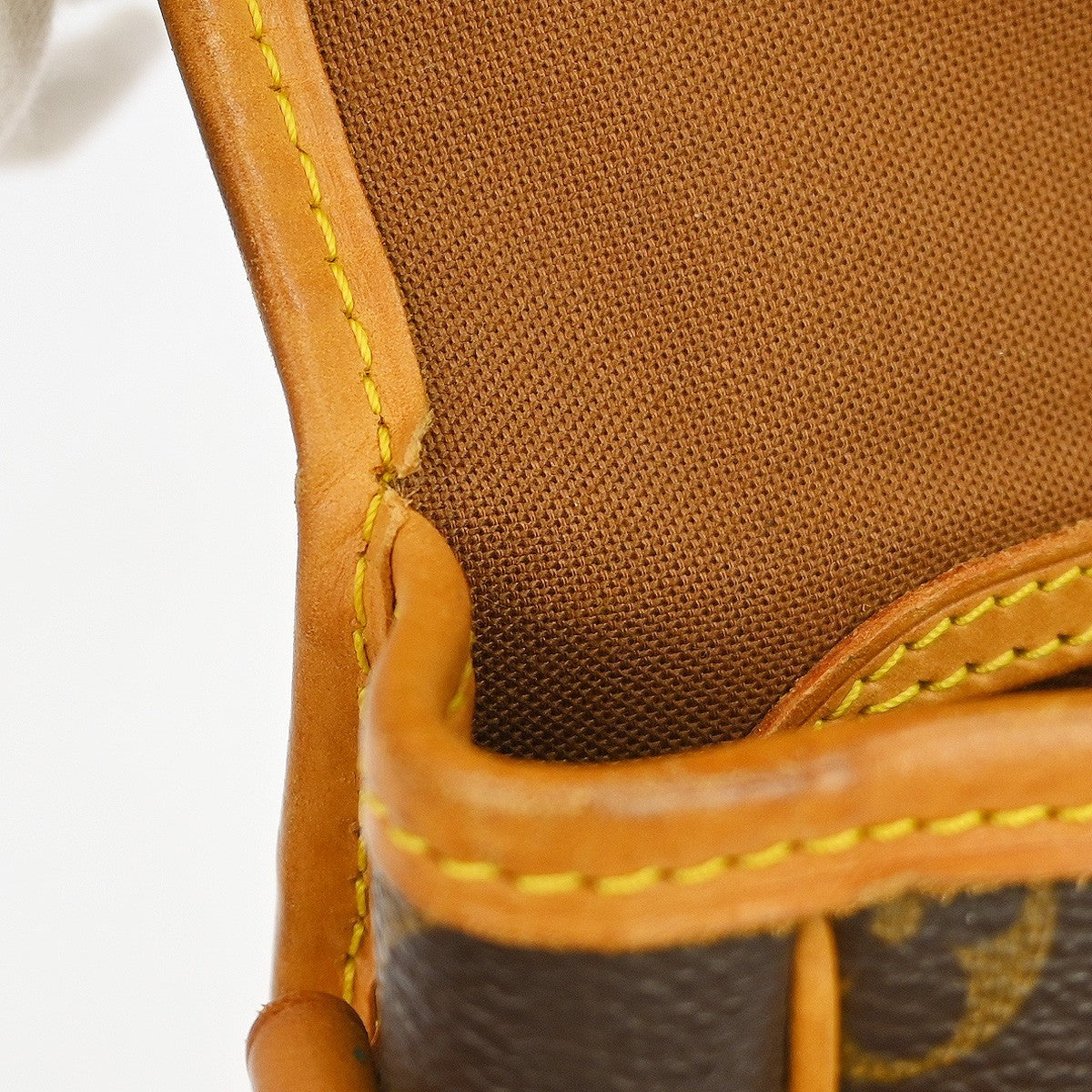 Louis Vuitton Sologne Handbag Monogram Canvas Brown Canvas Shoulder Bag Bag (Pre-Owned)