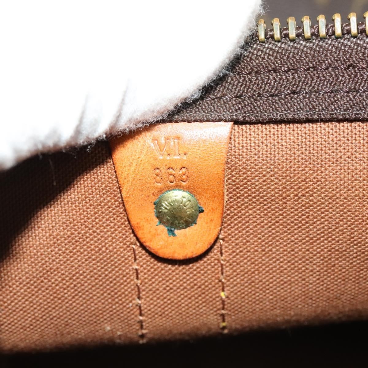 Louis Vuitton Keepall Bag Monogram Canvas Brown Canvas Travel Bag Bag (Pre-Owned)