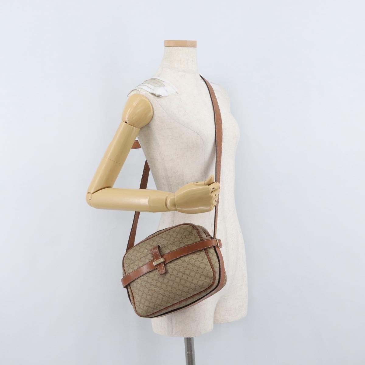 Celine Vintage Macadam Shoulder Bag Canvas And Leather Beige Canvas Shoulder Bag Bag (Pre-Owned)
