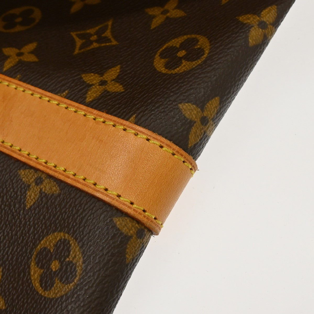 Louis Vuitton Keepall Bag Monogram Canvas Brown Canvas Travel Bag Bag (Pre-Owned)