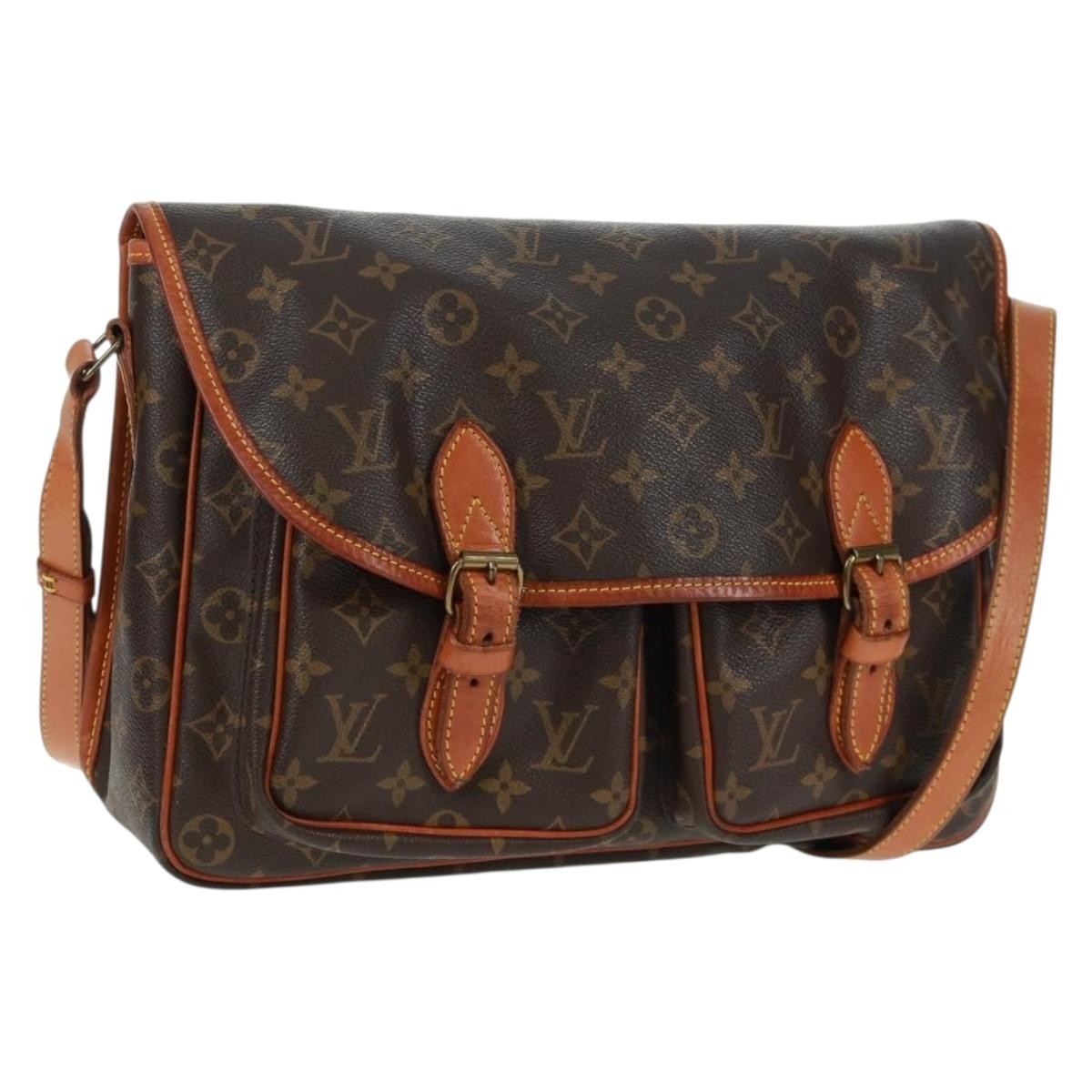 Louis Vuitton Sac Gibeciere Messenger Bag Monogram Canvas Brown Canvas Shoulder Bag Bag (Pre-Owned)