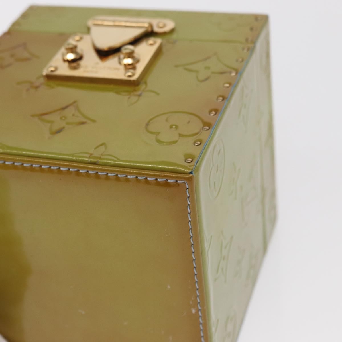 Louis Vuitton Bleecker Box Bag Monogram Vernis Green Patent_Leather Clutche & Pouche Bag (Pre-Owned)