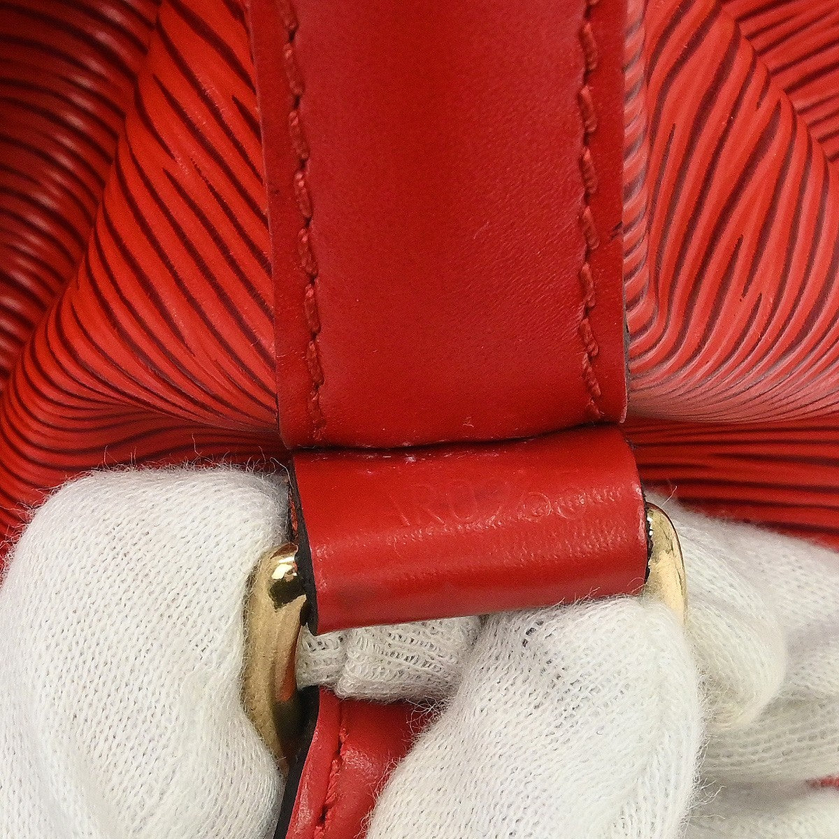 Louis Vuitton Noe Handbag Epi Leather Red Leather Shoulder Bag Bag (Pre-Owned)