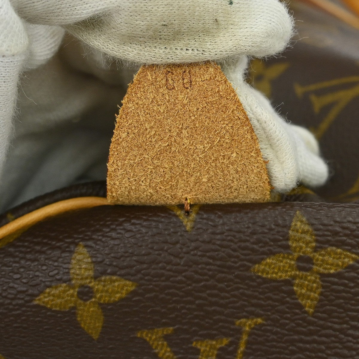 Louis Vuitton Keepall Bag Monogram Canvas Brown Canvas Travel Bag Bag (Pre-Owned)