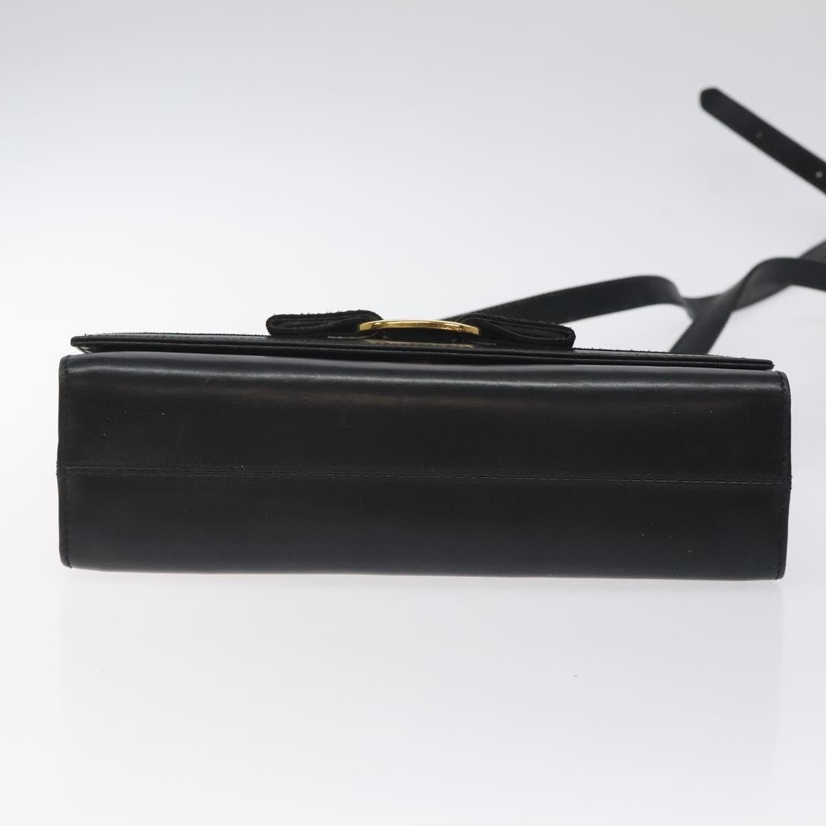 Salvatore Ferragamo Vara Shoulder Bag Leather Black Leather Shoulder Bag Bag (Pre-Owned)