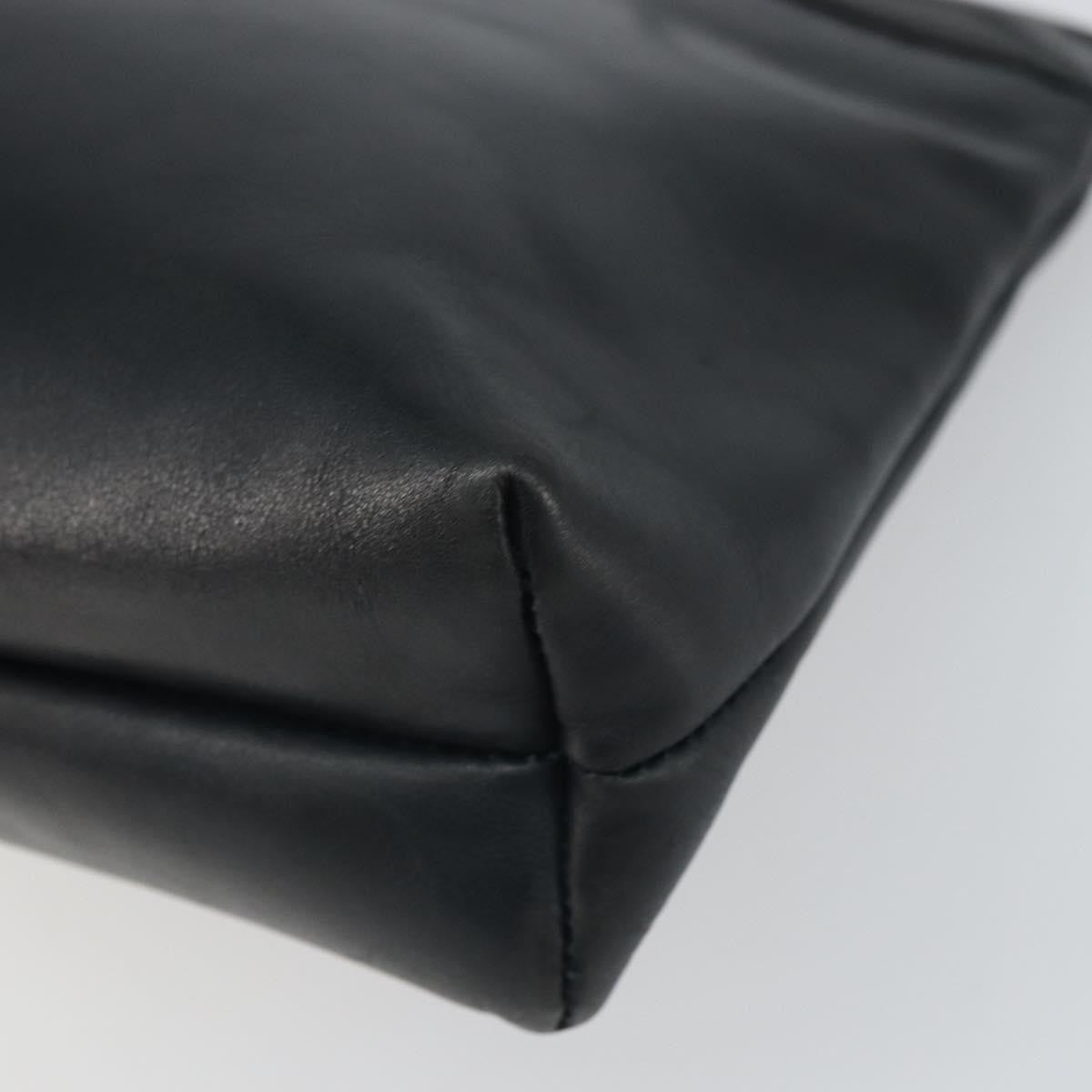 Salvatore Ferragamo Vintage Shoulder Bag Leather Black Leather Shoulder Bag Bag (Pre-Owned)