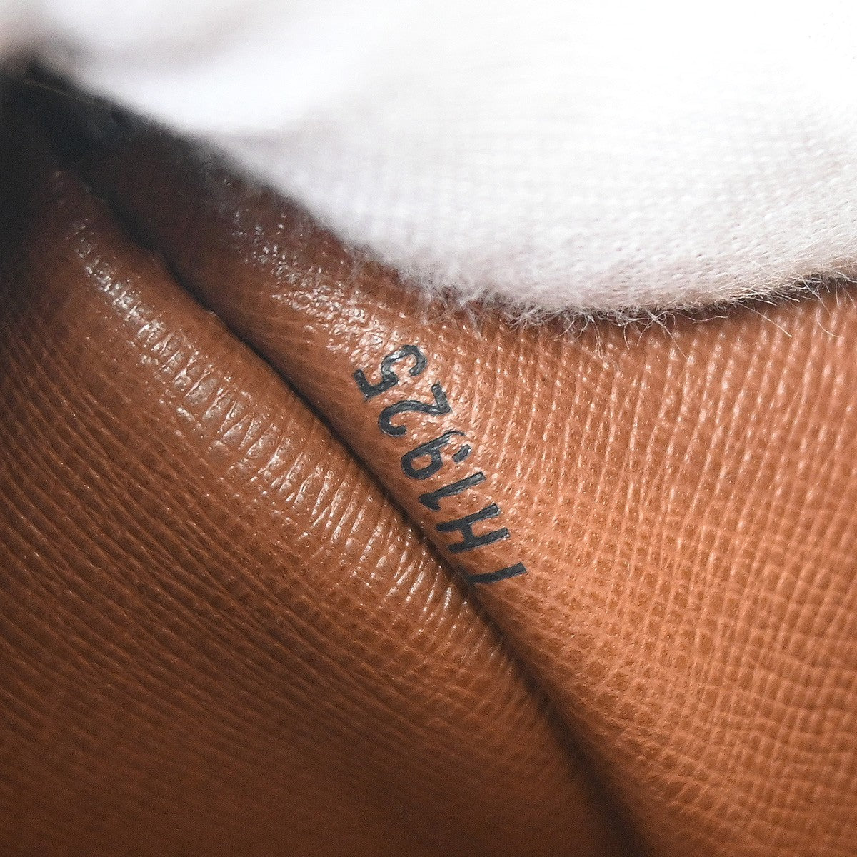 Louis Vuitton Papillon Handbag Monogram Canvas Brown Canvas Handbag (Pre-Owned)