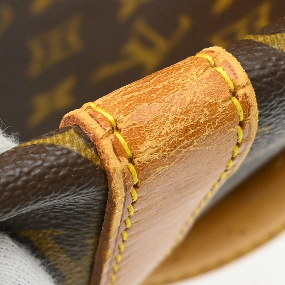 Louis Vuitton Keepall Bag Monogram Canvas Brown Canvas Travel Bag Bag (Pre-Owned)