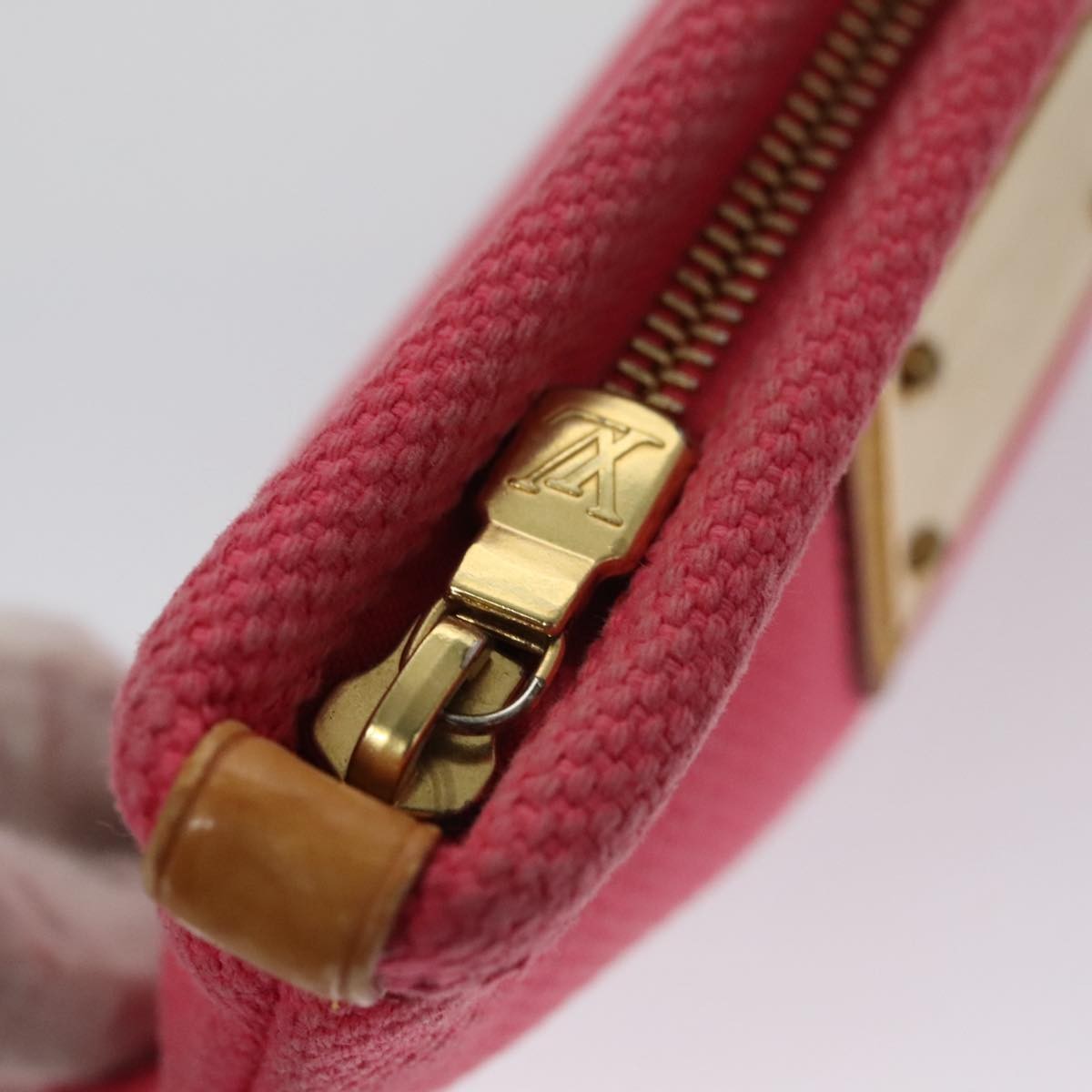 Louis Vuitton Antigua Pouch Canvas Pink Canvas Clutche & Pouche Bag (Pre-Owned)
