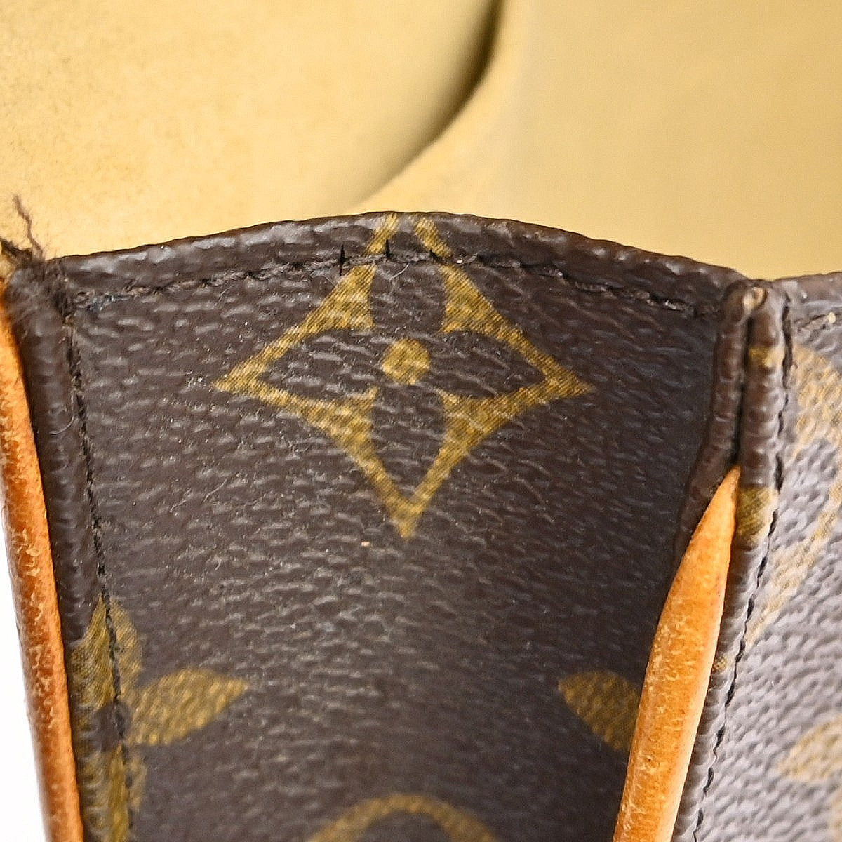 Louis Vuitton Twin Handbag Monogram Canvas Brown Canvas Clutche & Pouche Bag (Pre-Owned)