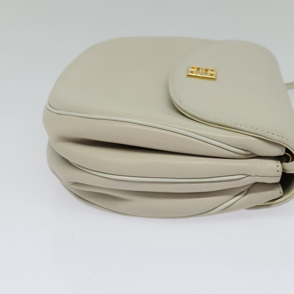 Givenchy 4G Shoulder Bag Leather White Leather Bag (Pre-Owned)