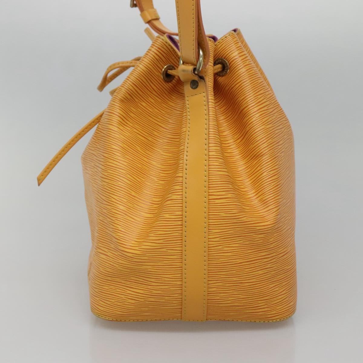Louis Vuitton Noe Handbag Epi Leather Yellow Leather Bag (Pre-Owned)