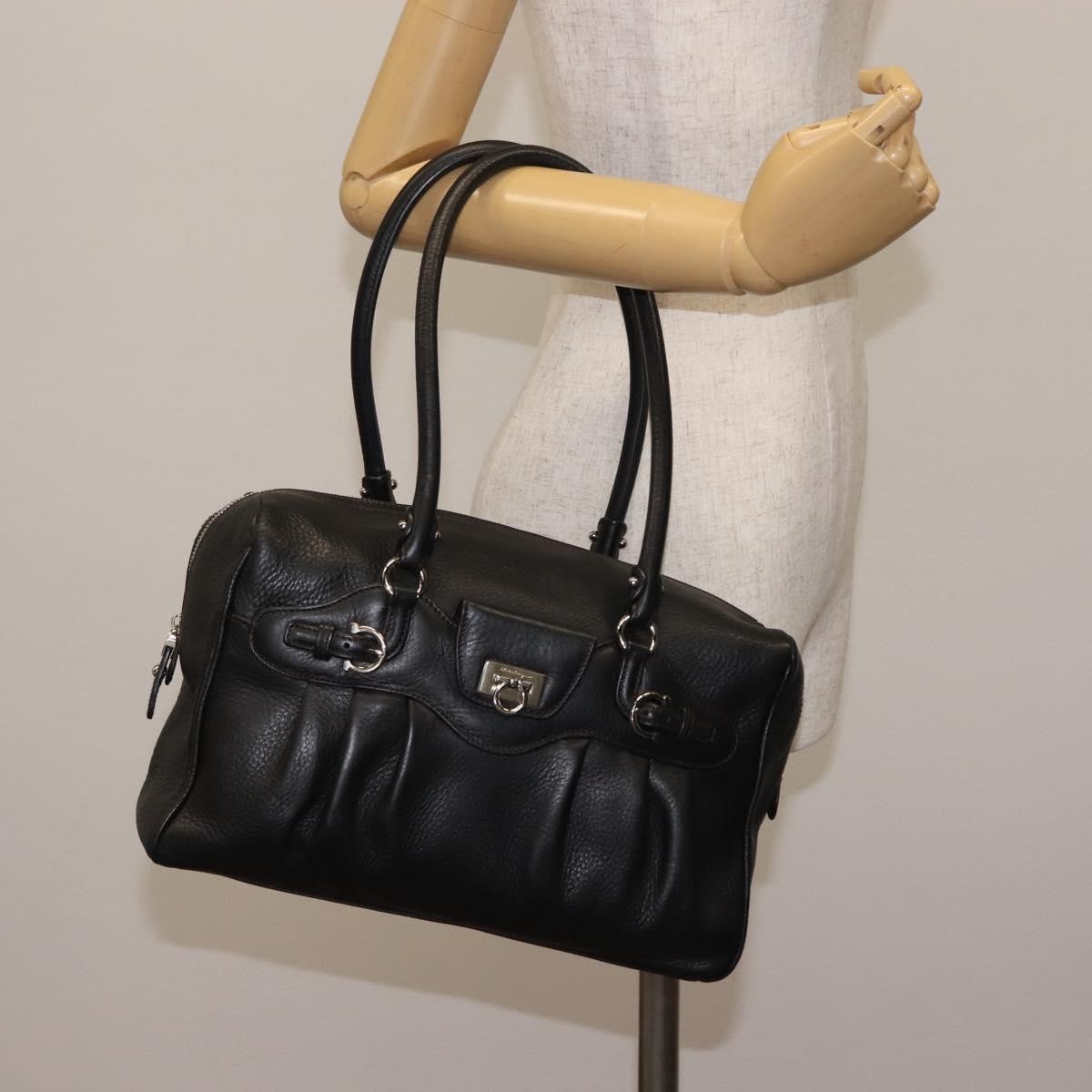 Salvatore Ferragamo Gancini Buckle Shoulder Bag Leather Black Leather Shoulder Bag Bag (Pre-Owned)