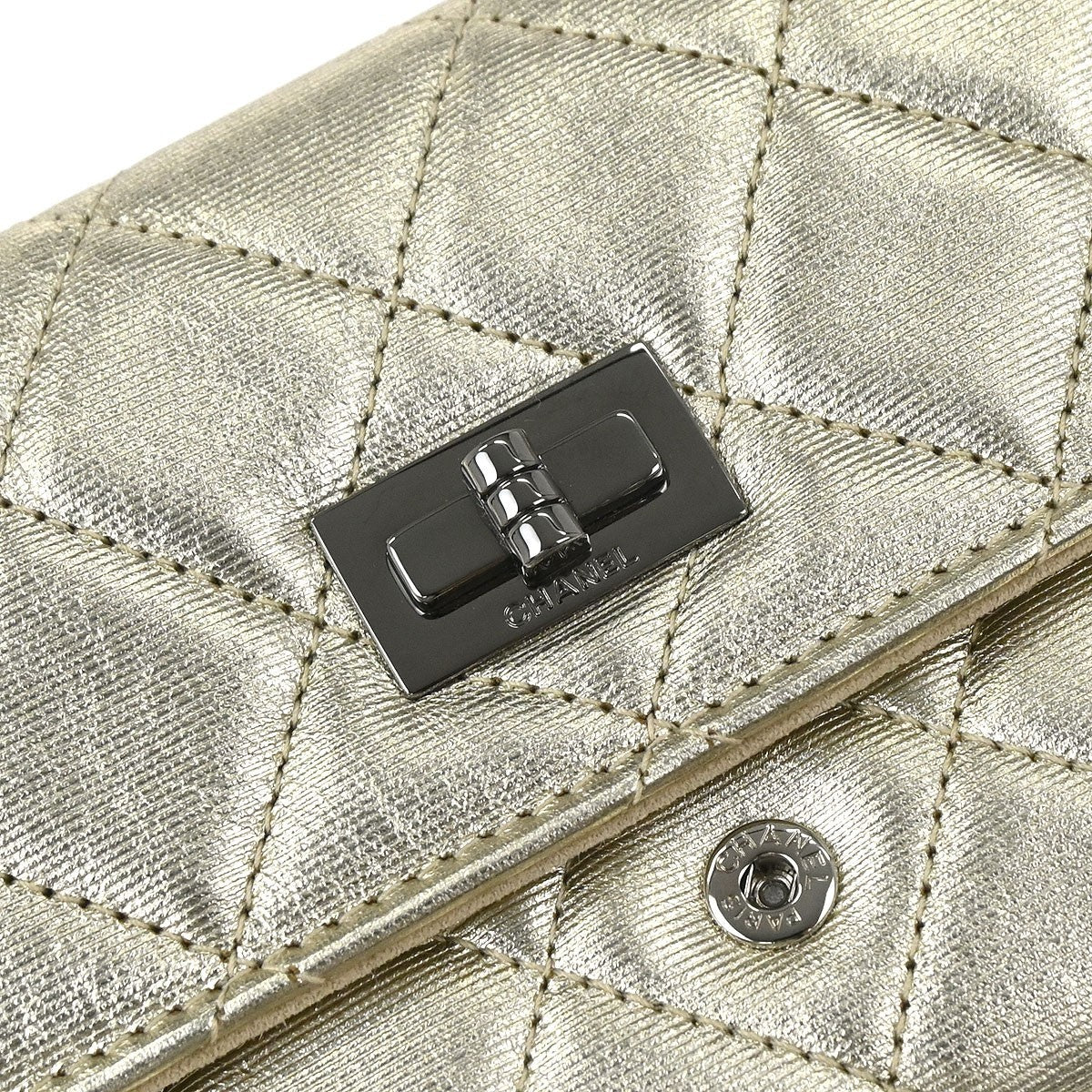 Chanel Reissue 2.55 Clutch Leather Gold Leather Clutche & Pouche Bag (Pre-Owned)