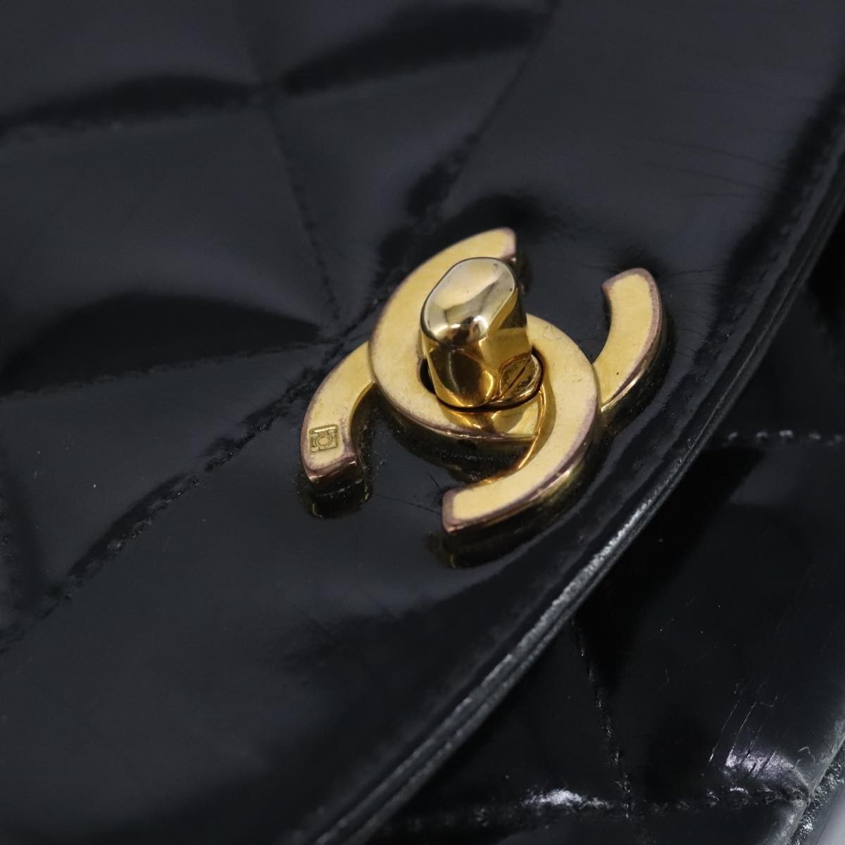 Chanel Vintage So Black Diana Flap Bag Quilted Patent Black Patent_Leather Shoulder Bag Bag (Pre-Owned)