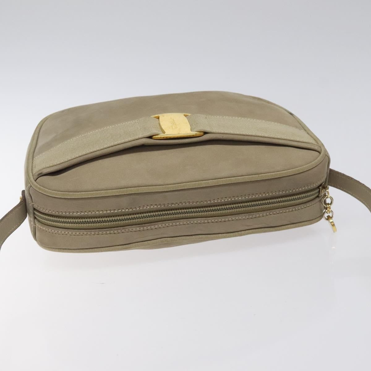 Salvatore Ferragamo Vara Bow Camera Shoulder Bag Suede Beige Suede Shoulder Bag Bag (Pre-Owned)