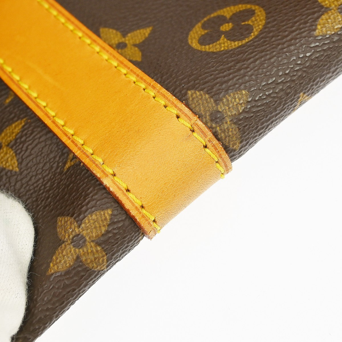 Louis Vuitton Keepall Bag Monogram Canvas Brown Canvas Travel Bag Bag (Pre-Owned)