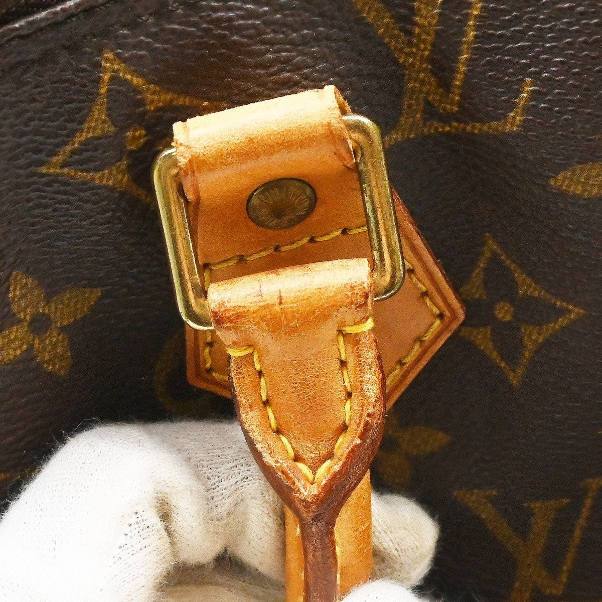 Louis Vuitton Alma Handbag Monogram Canvas Brown Canvas Handbag (Pre-Owned)