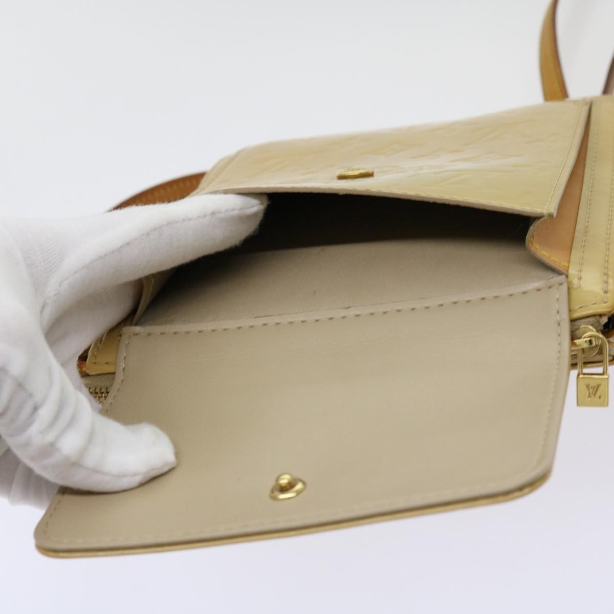 Louis Vuitton Mott Handbag Monogram Vernis Beige Patent_Leather Clutche & Pouche Bag (Pre-Owned)