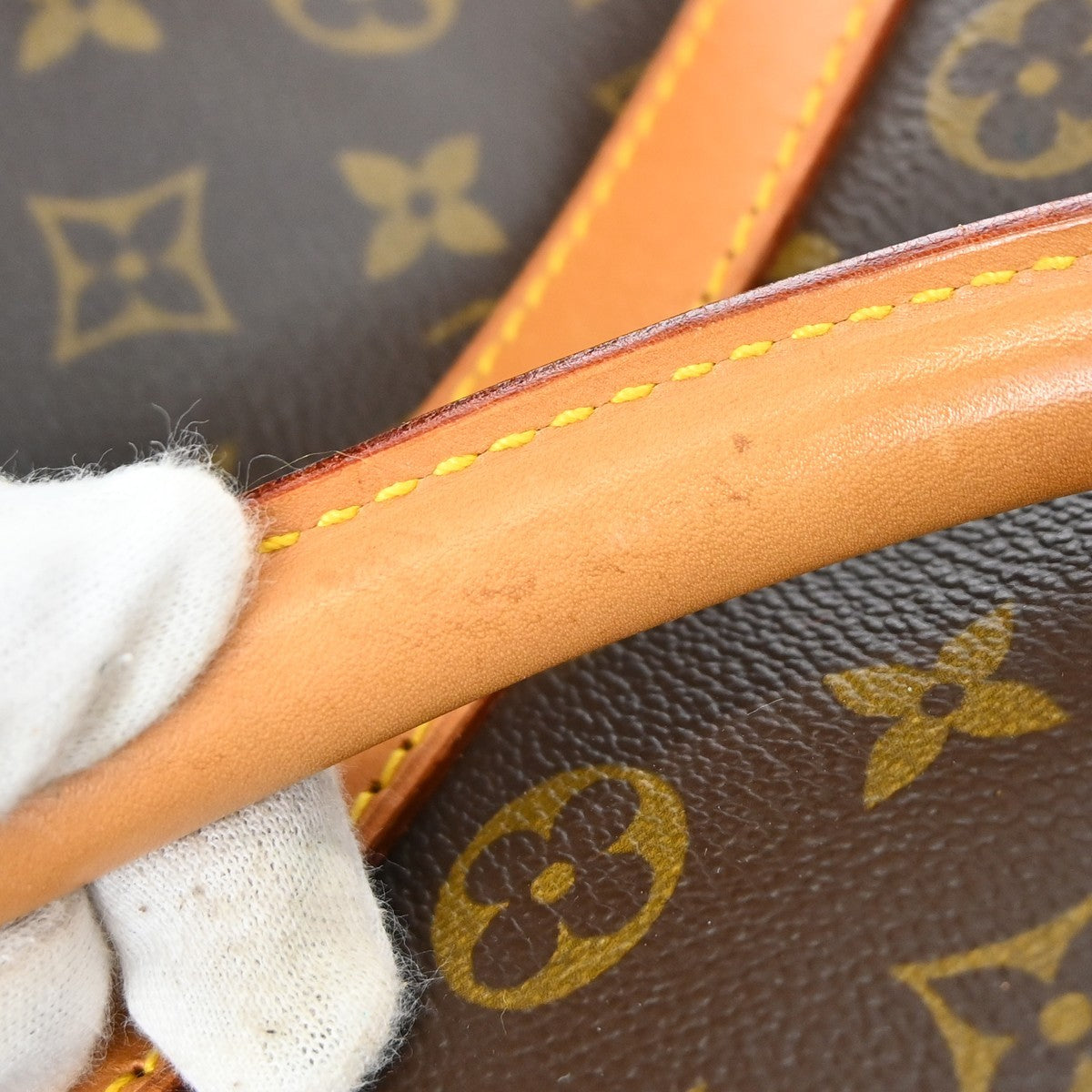 Louis Vuitton Keepall Bag Monogram Canvas Brown Canvas Travel Bag Bag (Pre-Owned)