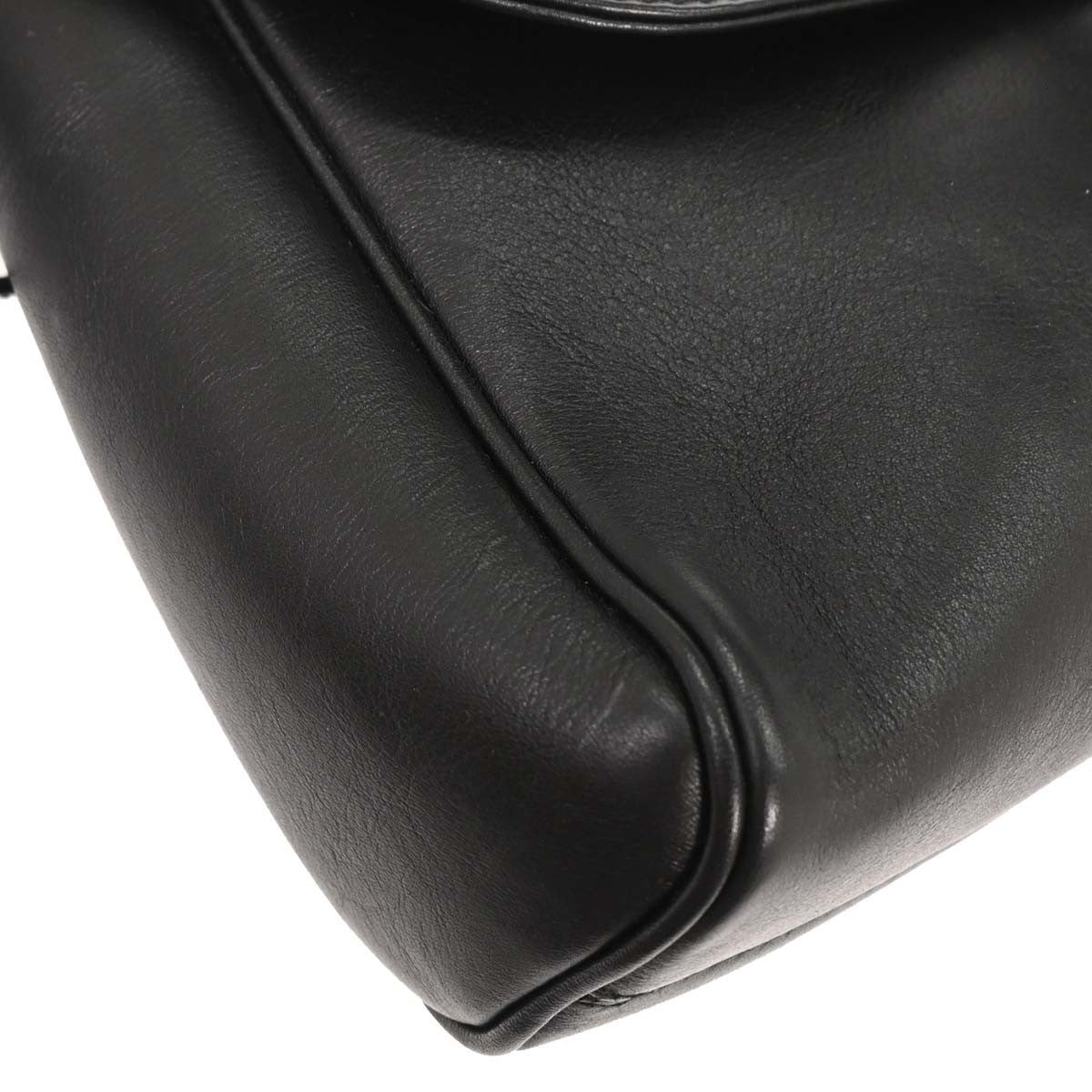 Salvatore Ferragamo Gancini Handbag Leather Black Leather Handbag (Pre-Owned)