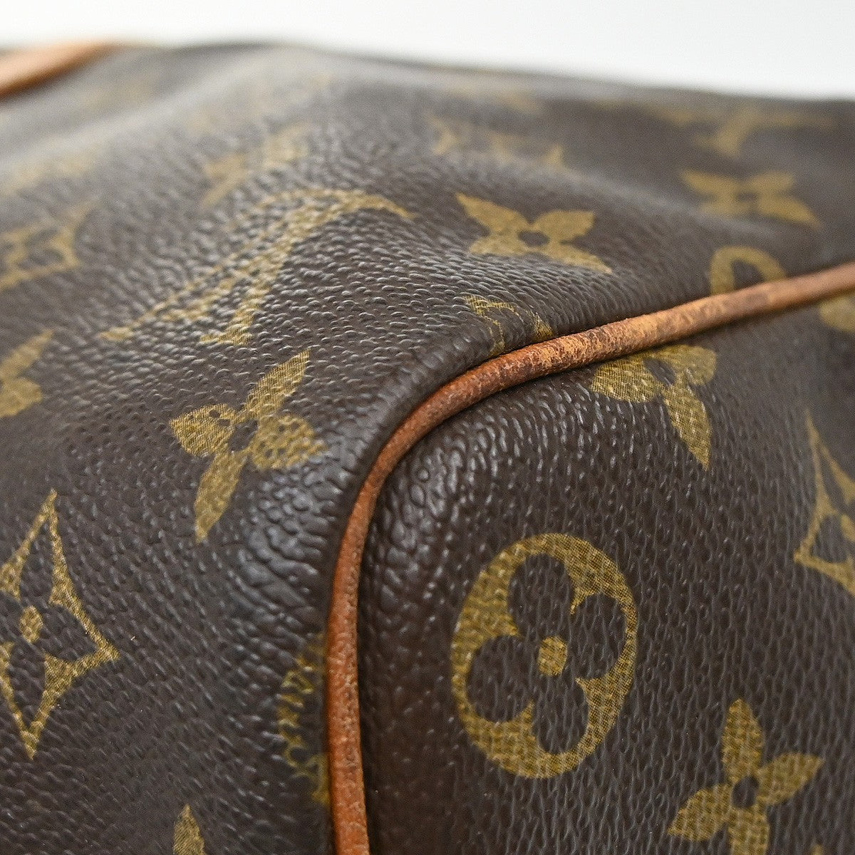 Louis Vuitton Keepall Bag Monogram Canvas Brown Canvas Travel Bag Bag (Pre-Owned)