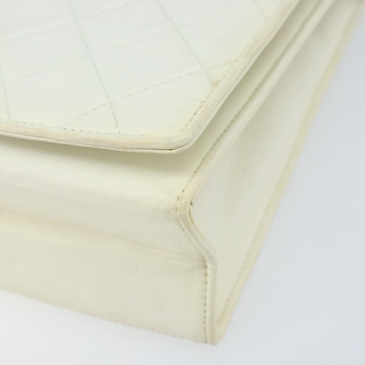 Chanel Vintage Cc Full Flap Bag Quilted Lambskin White Leather Shoulder Bag Bag (Pre-Owned)