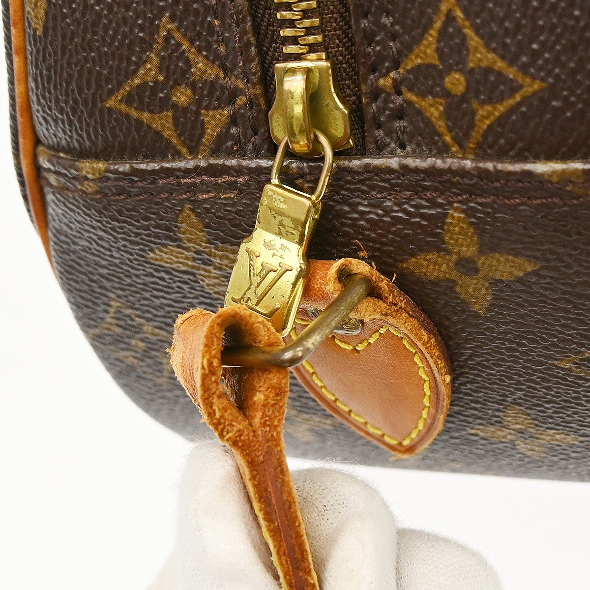Louis Vuitton Blois Handbag Monogram Canvas Brown Canvas Shoulder Bag Bag (Pre-Owned)