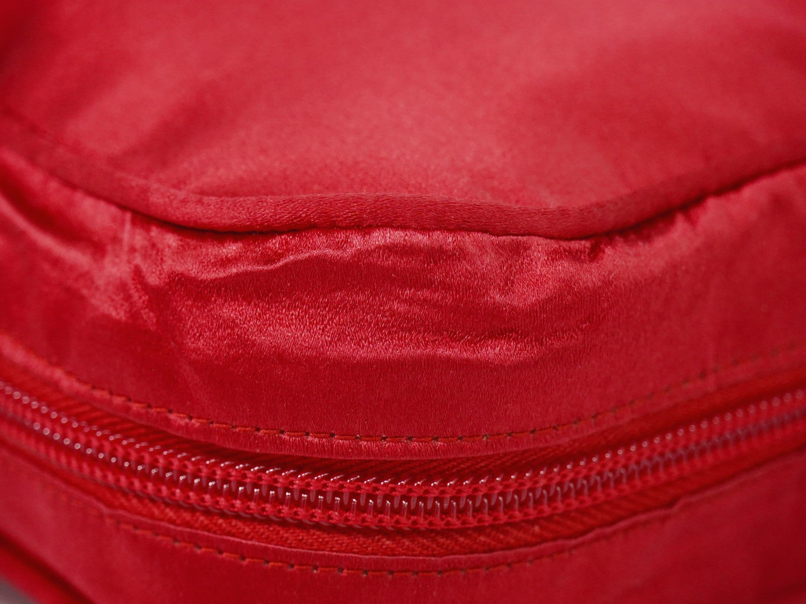 Prada Zip Around Toiletry Bag Silk Red Satin Clutche & Pouche Bag (Pre-Owned)