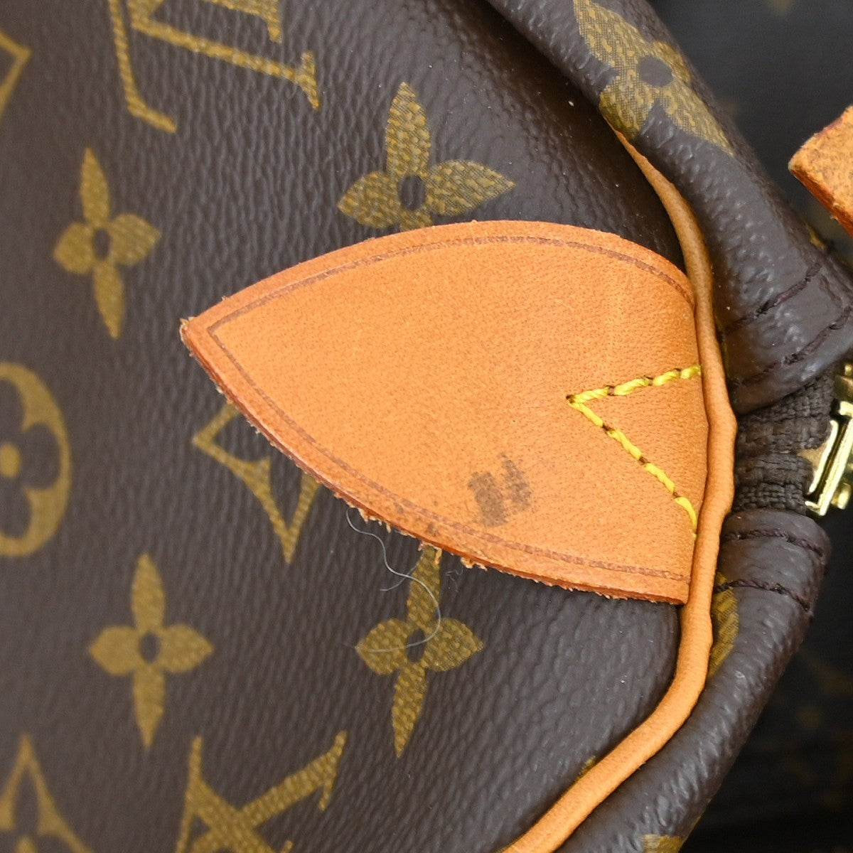 Louis Vuitton Keepall Bag Monogram Canvas Brown Canvas Travel Bag Bag (Pre-Owned)