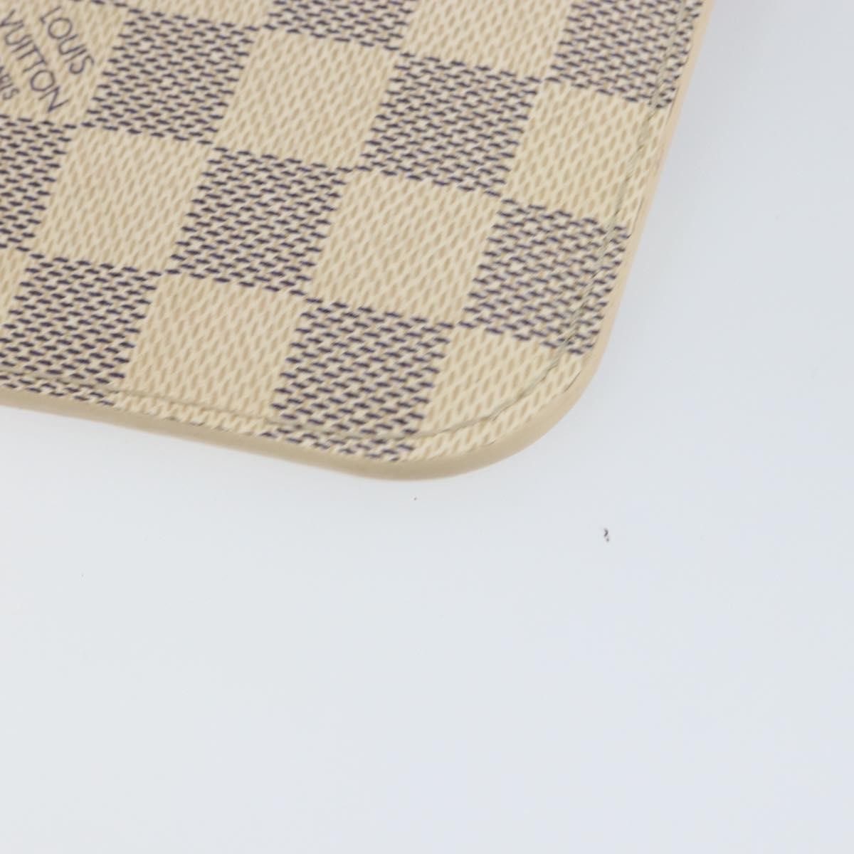 Louis Vuitton Neverfull Pochette Damier White Canvas Clutche & Pouche Bag (Pre-Owned)